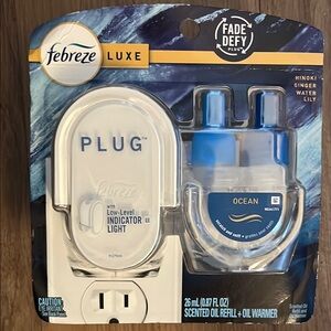 Febreze White and Blue Wireless Charger